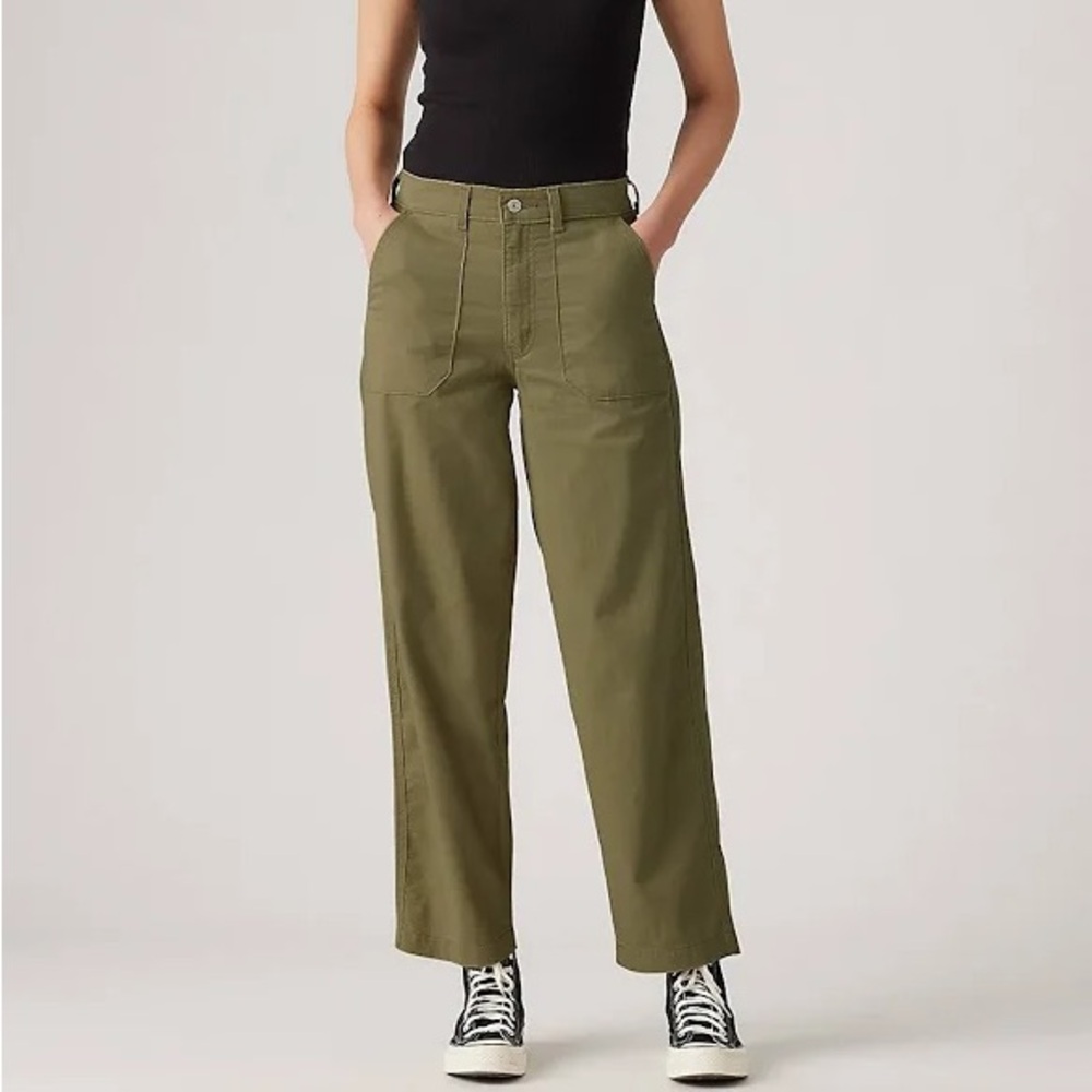 Levi’s utility pant in green size 26